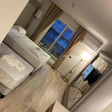 Fifty5 3*