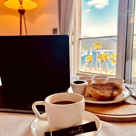 Fifty5 Отель 3*