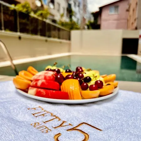 Fifty5 3* マルマリス